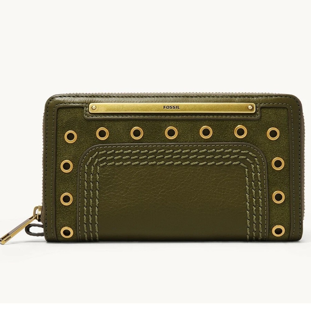Fossil Clutch NWT